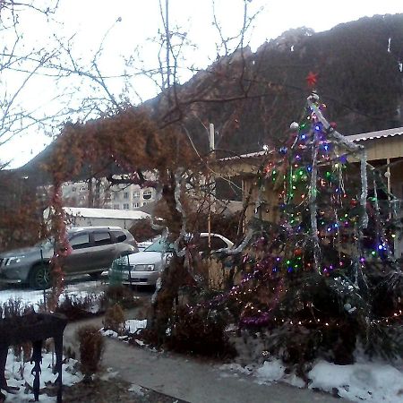 Guesthouse On Ordzhonikidze 18 Teberda Eksteriør bilde